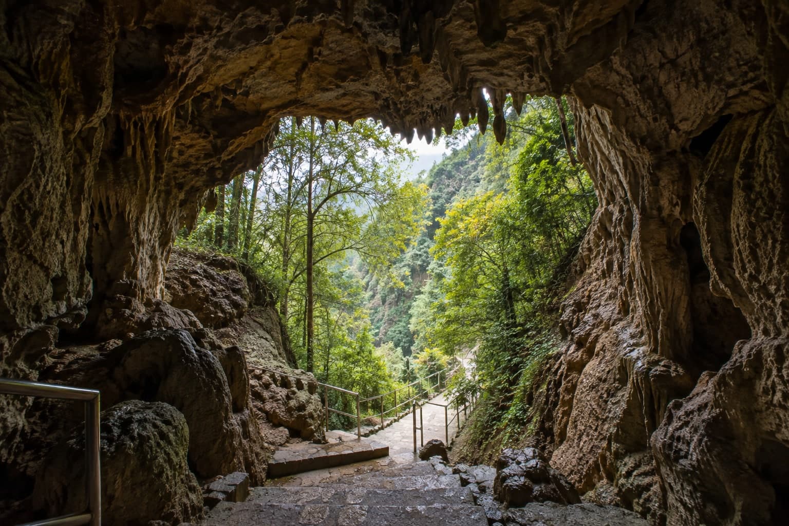 Arwah Cave 4