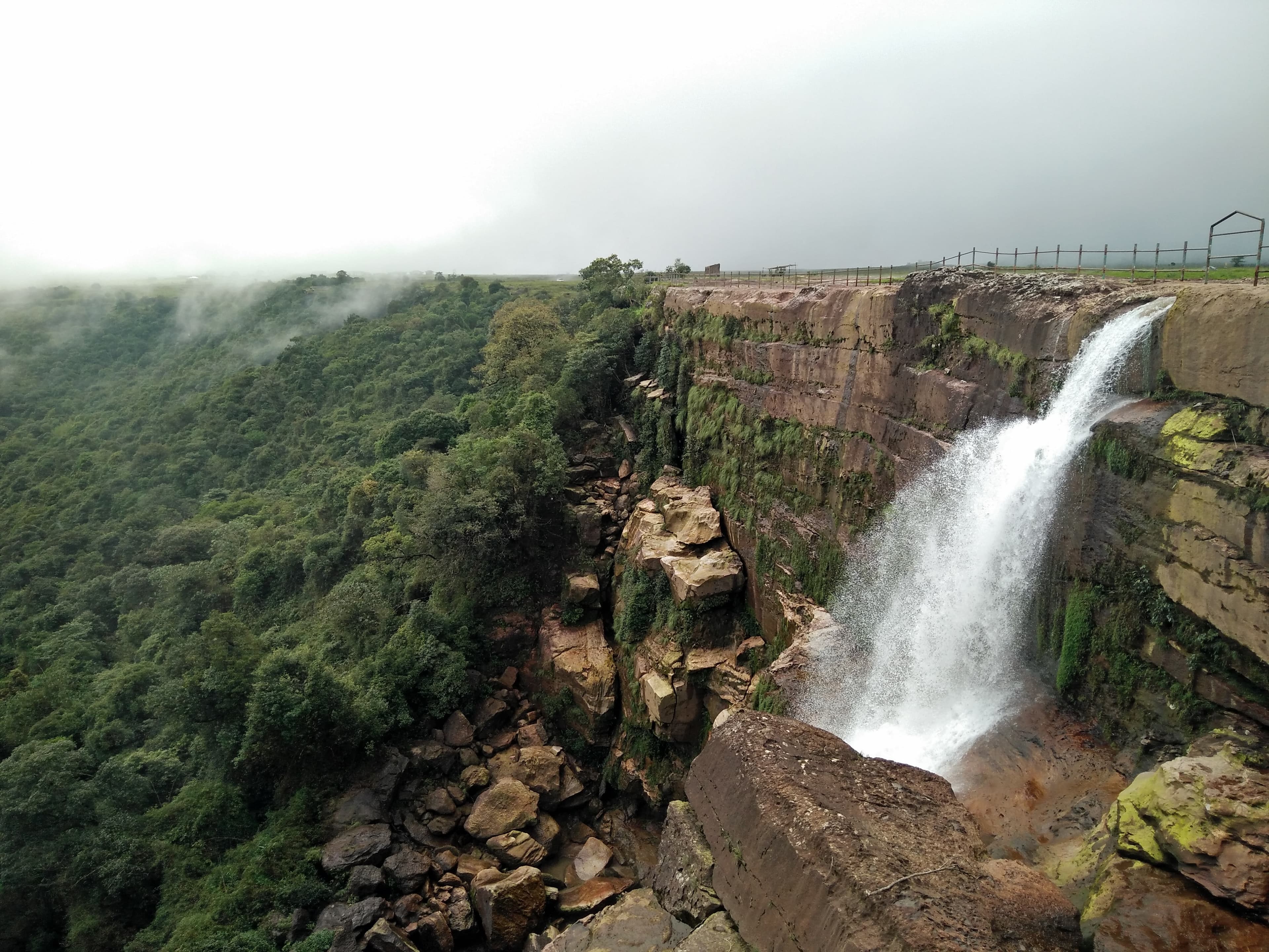 Dainthlen Falls