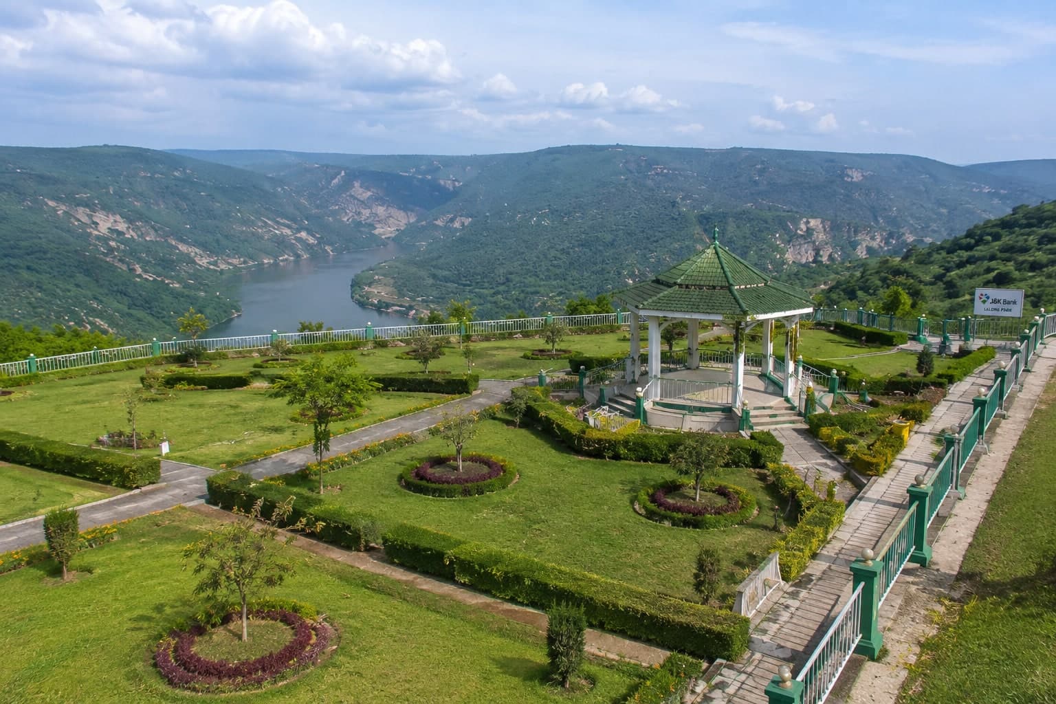 About Ialong Park