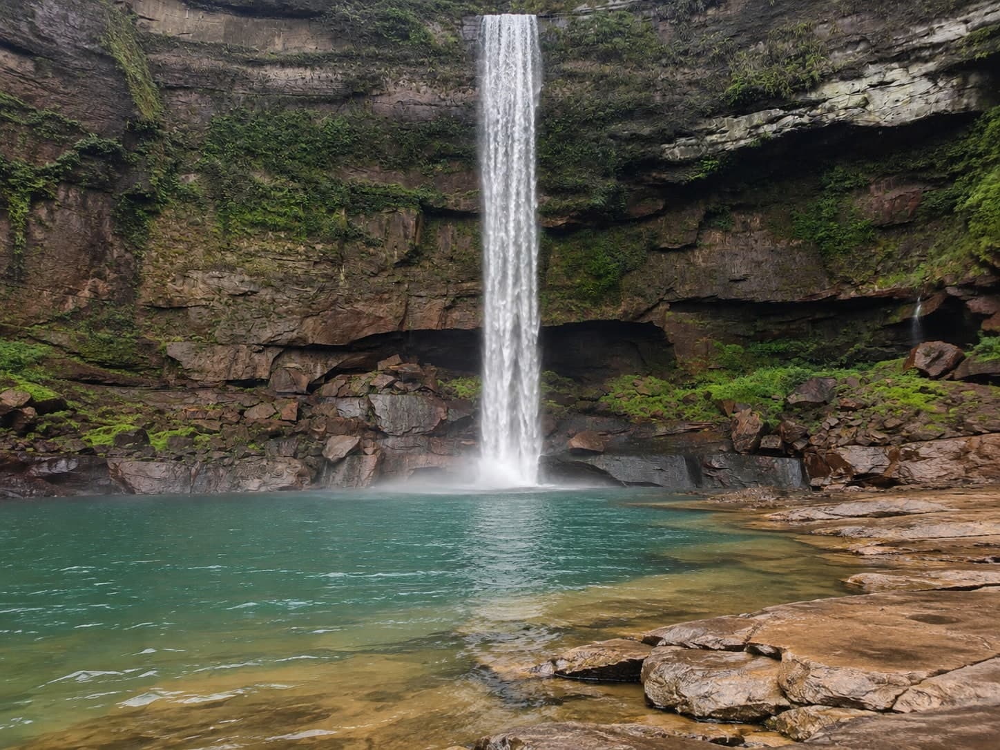 About Phe Phe Falls