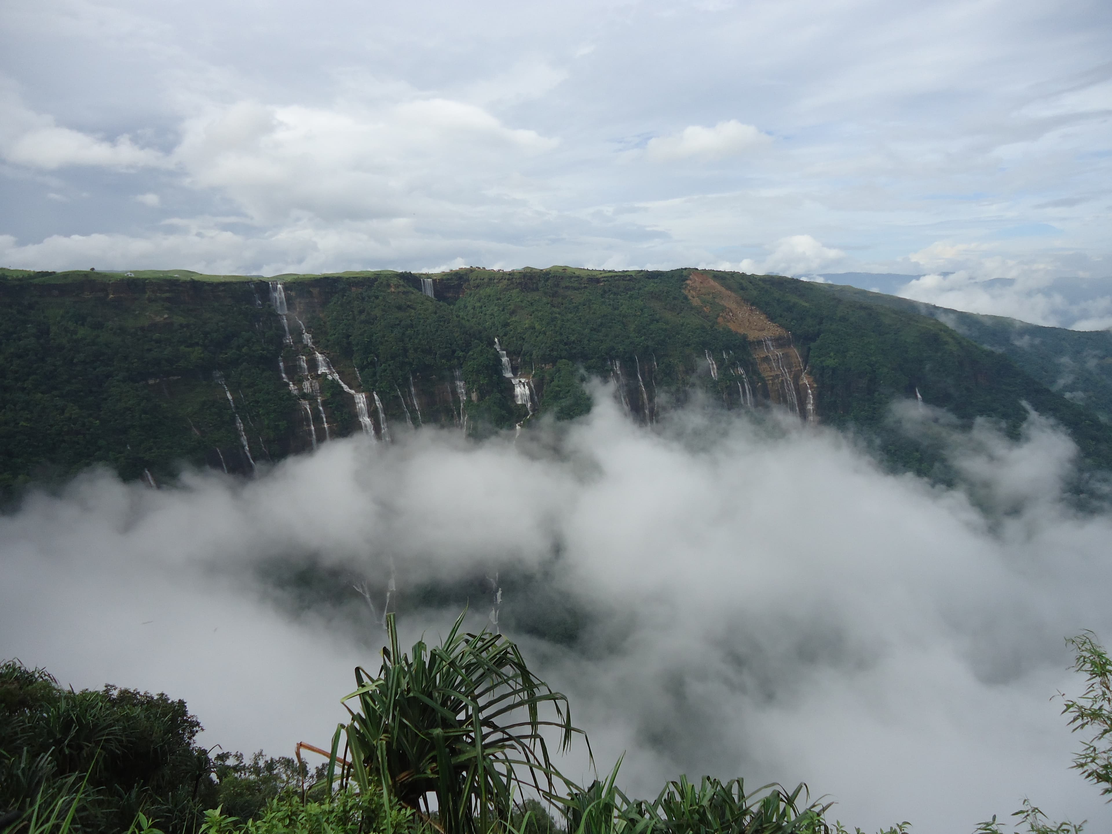 Seven Sisters Falls 2