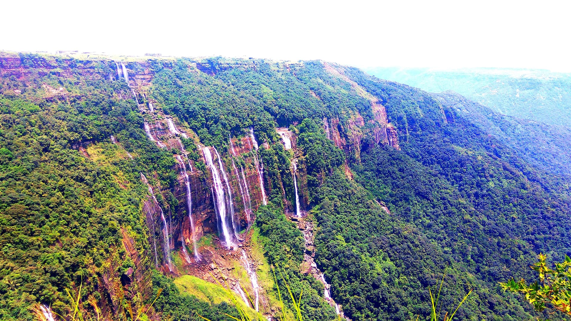 Seven Sisters Falls