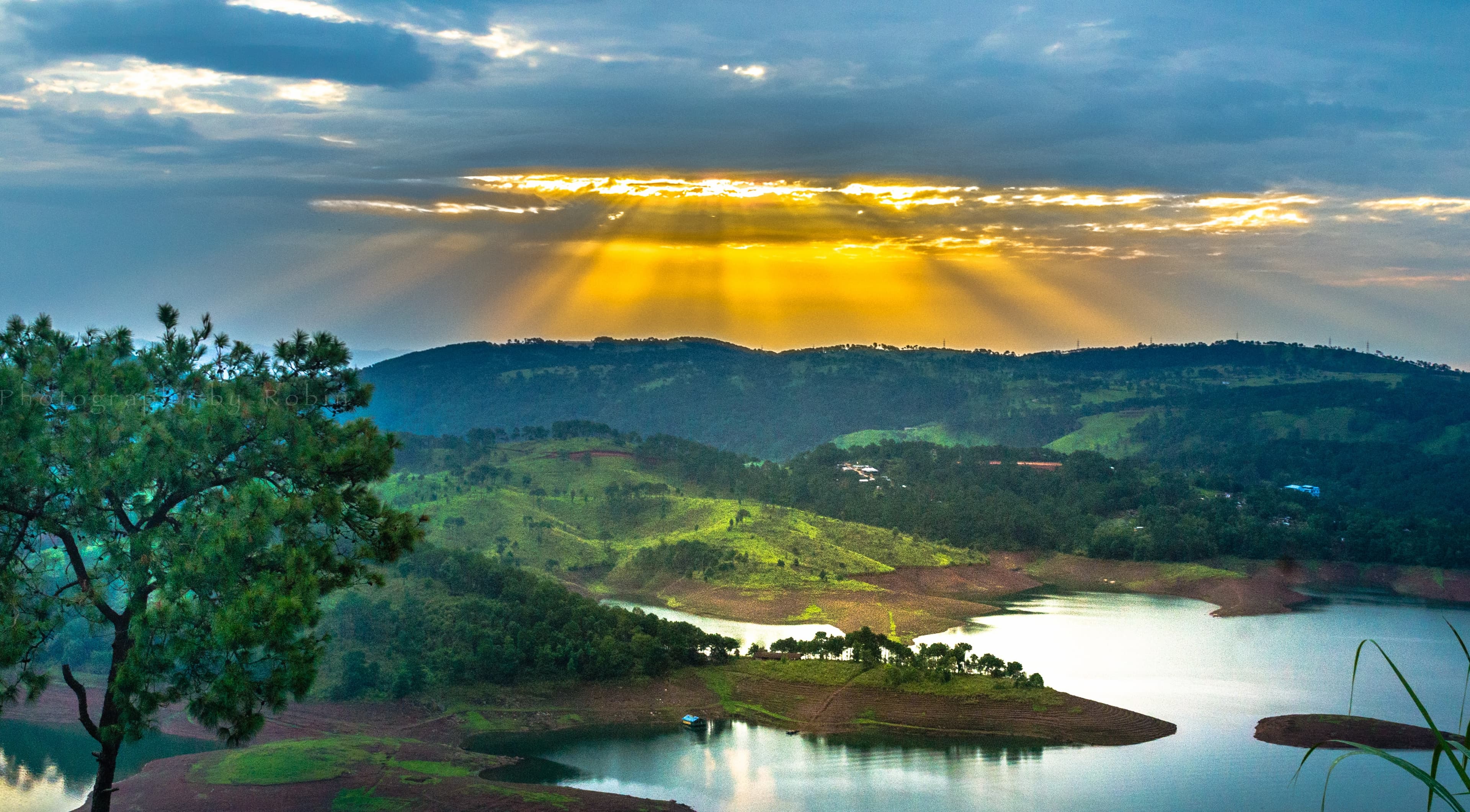 Umiam Lake 4